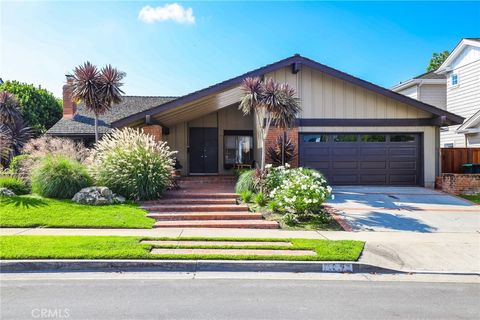 Photo of 2017 Port Cardiff Place, Newport Beach, CA 92660 (MLS # NP26098869)