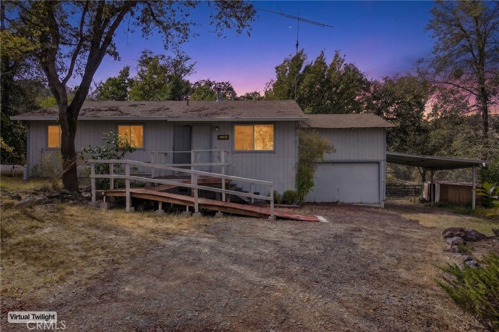 10572 Mooney Flat