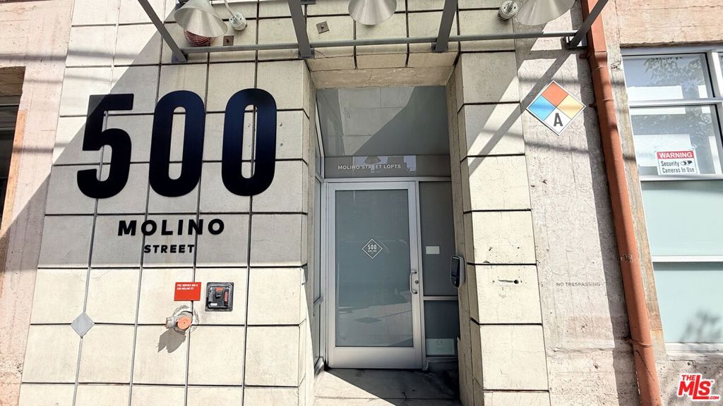 500 S Molino Street 307