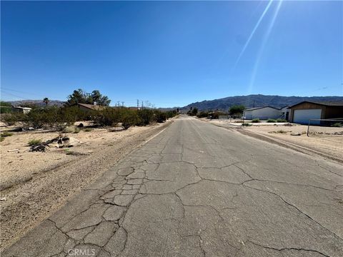 Photo of 6325 Palm View Avenue, 29 Palms, CA 92277 (MLS # OC24211847) Photo of 6325 Palm View Avenue, 29 Palms, CA 92277 (MLS # OC24211847)