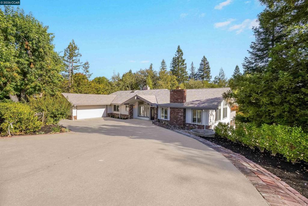 Properties 3 370 Vernal Dr