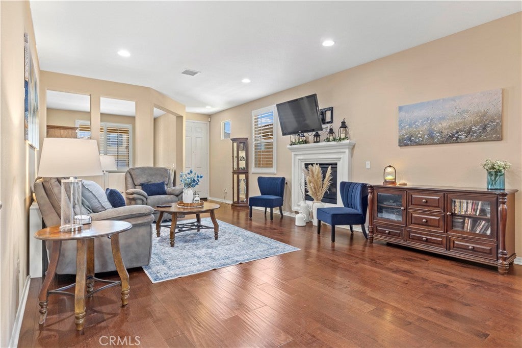 2723 Vine