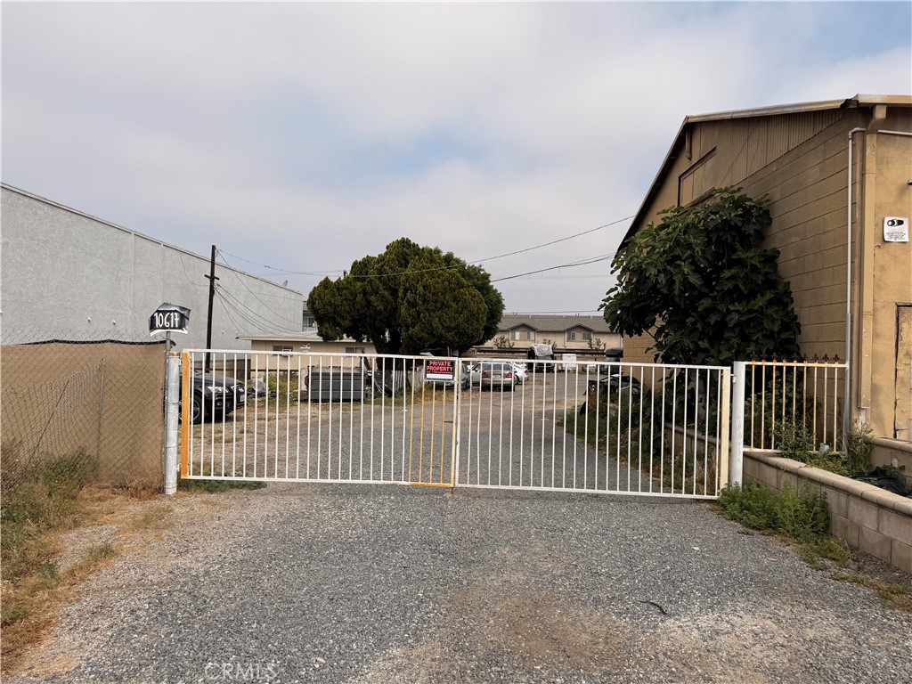 10611 Magnolia Avenue
