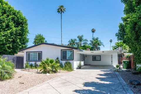 Photo of 20401 Napa Street, Winnetka, CA 91306 (MLS # SR26103214)