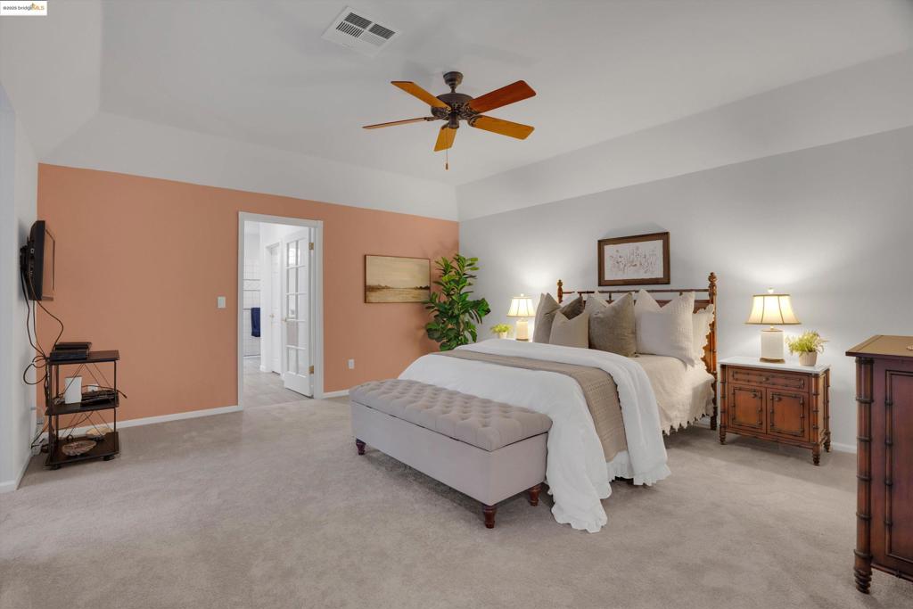 APPLE HILL ESTS - Residential