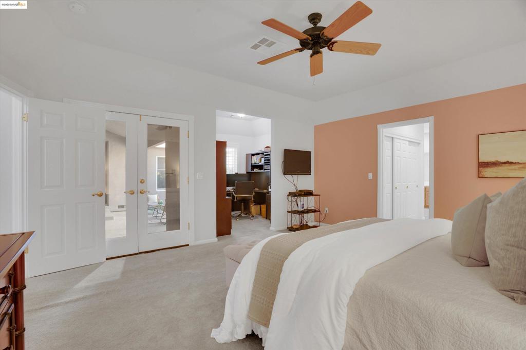 APPLE HILL ESTS - Residential