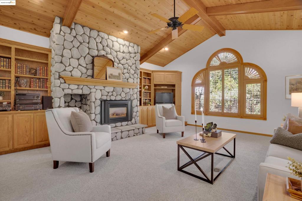 APPLE HILL ESTS - Residential