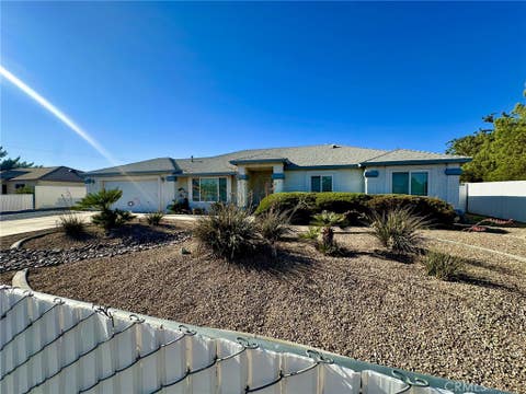 Photo of 22122 Goshute AVE, Apple Valley, CA 92307 (MLS # HD26171461)
