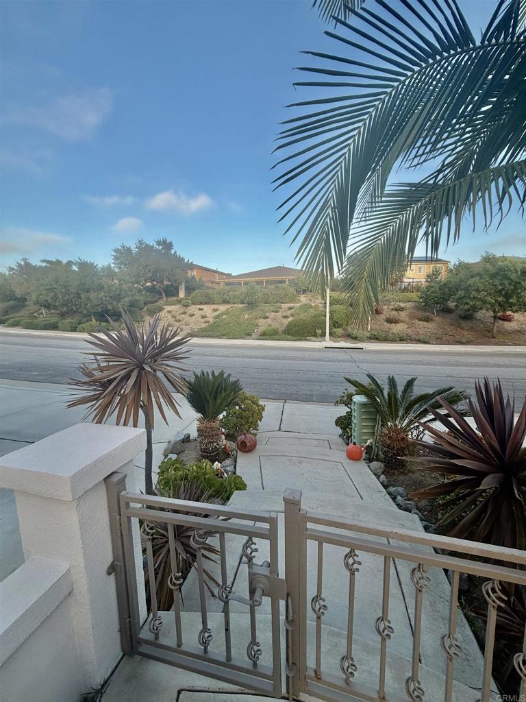 1131 Vista Pointe Blvd.