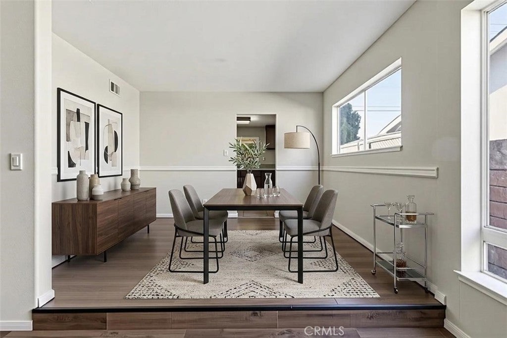 2928 Hilldale