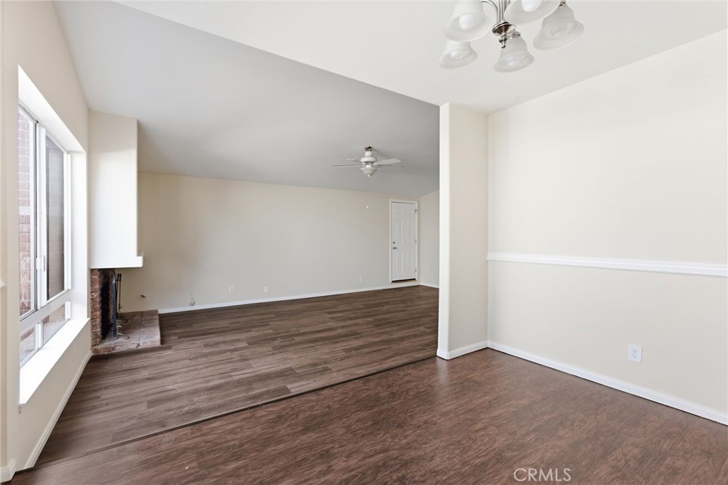 2928 Hilldale