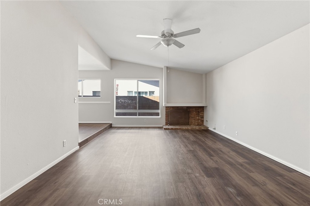 2928 Hilldale