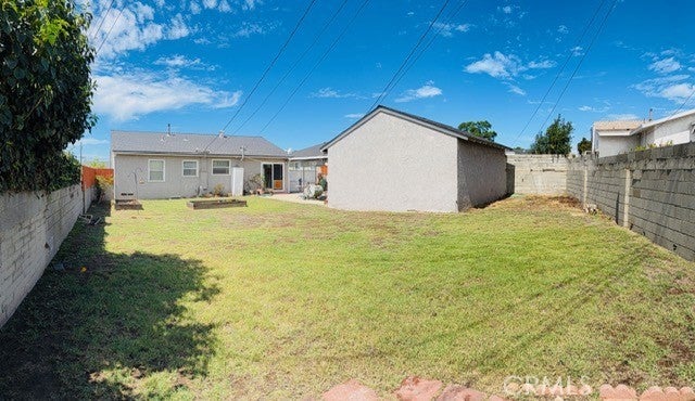 13708 S Menlo