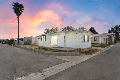 Photo of 20683 Waalew #59 Rd, Apple Valley, CA 92307 (MLS # HD26062895)