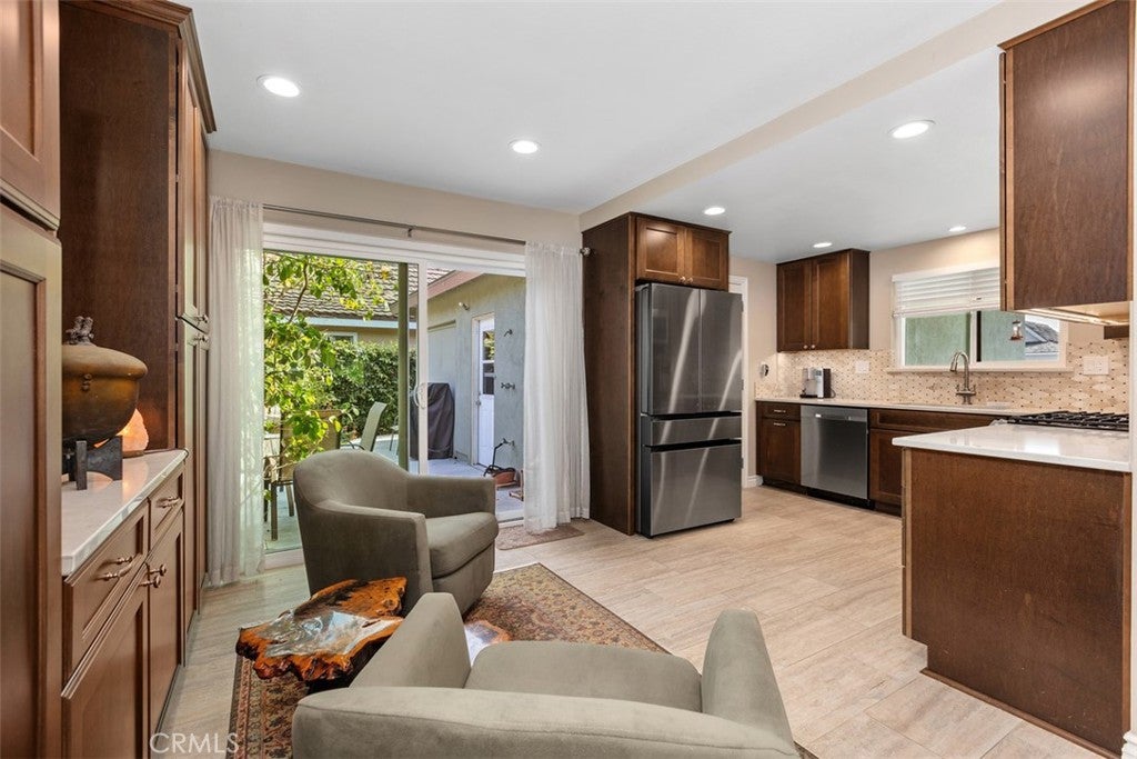 22052 Islander, Huntington Beach CA 92646 - Photo 18