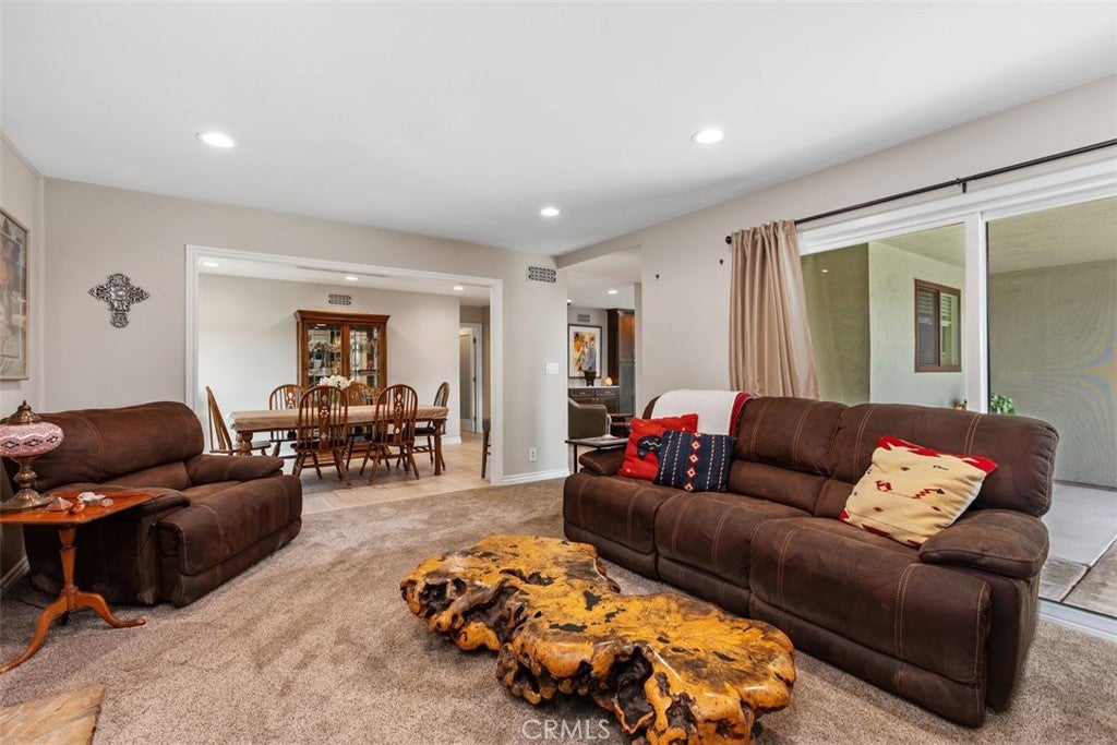 22052 Islander, Huntington Beach CA 92646 - Photo 12