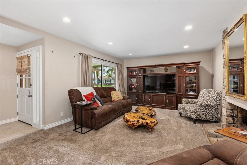 22052 Islander, Huntington Beach CA 92646 - Photo 9