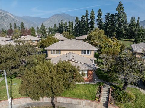 1025 W Calle De La Luna Unit#2 Azusa CA 91702