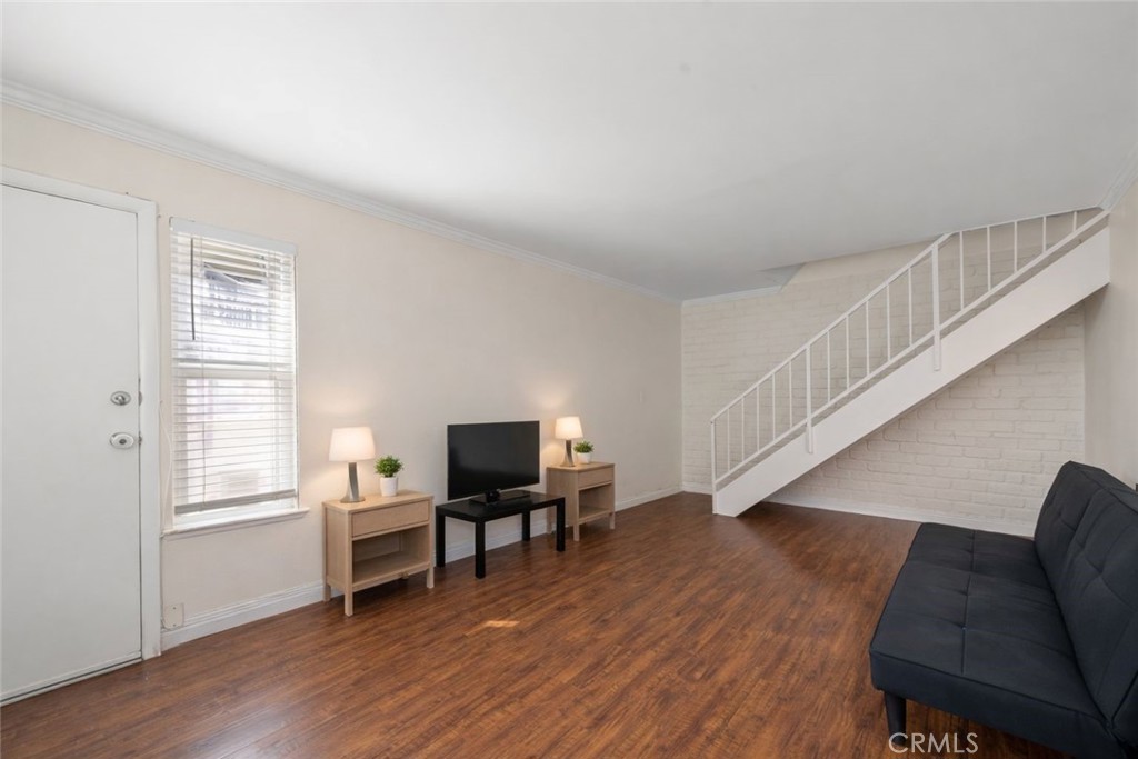 1025 W Calle De La Luna Unit#2