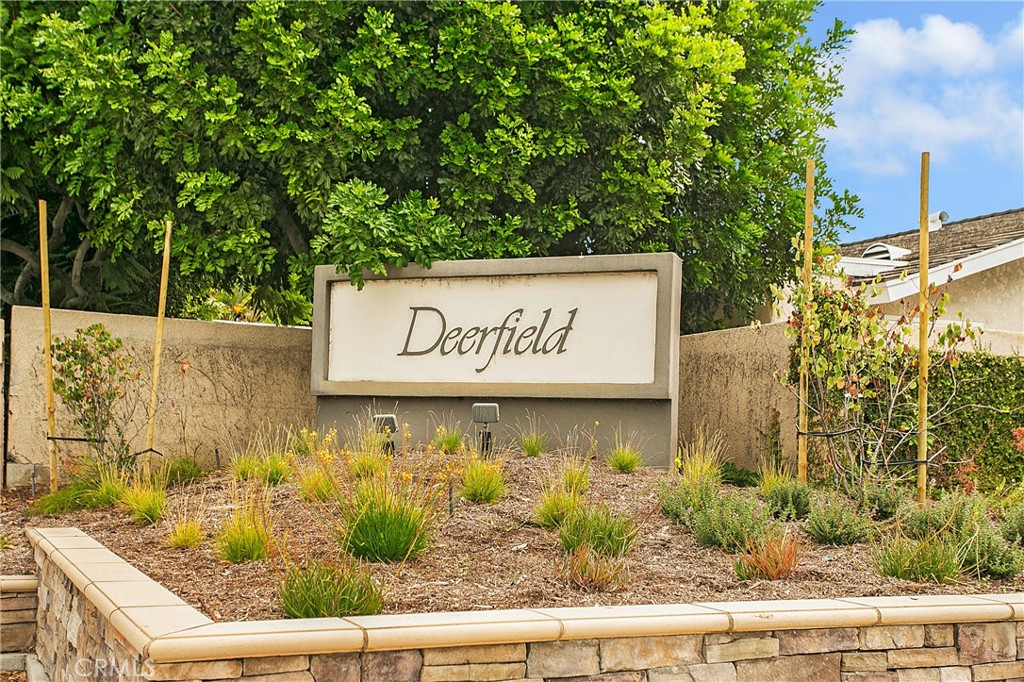 Deerfield Townhomes (DB) - Residential Lease