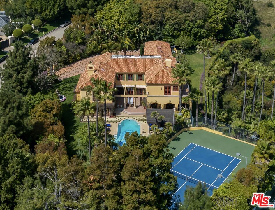 5 Beverly Parkway