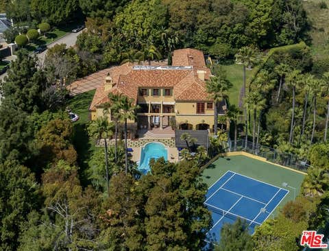 Photo of 5 Beverly Parkway, Los Angeles, CA 90210 (MLS # 26862277)