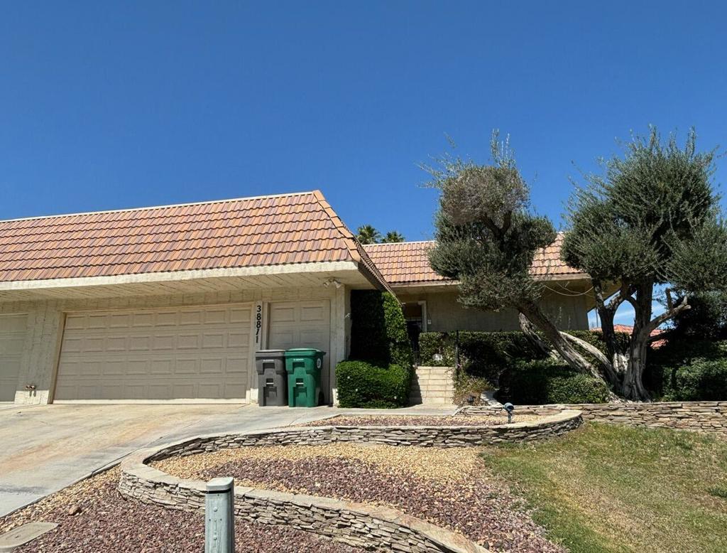 38811 Tandika Trail N