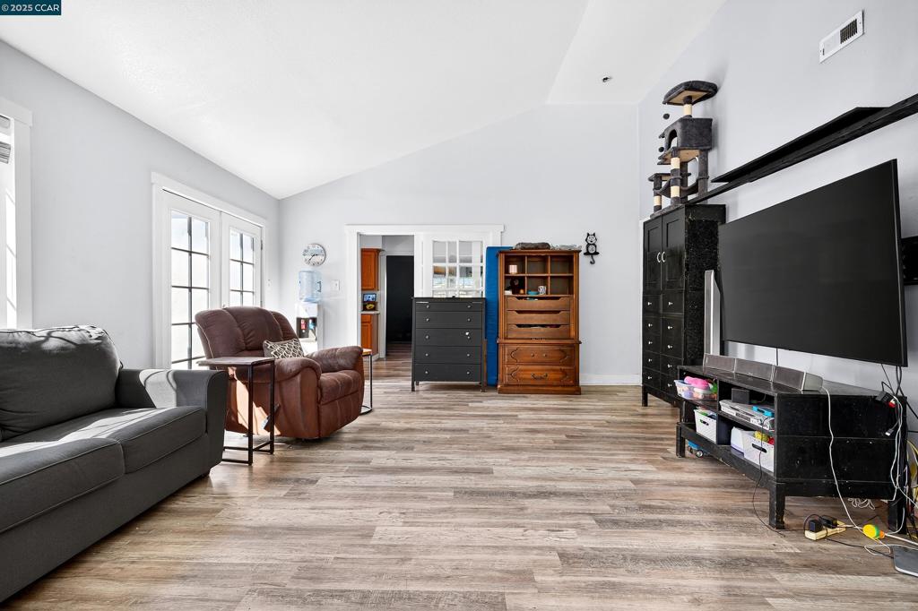 PINOLE VALLEY - Residential
