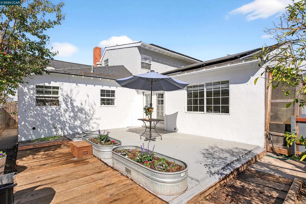 PINOLE VALLEY - Residential