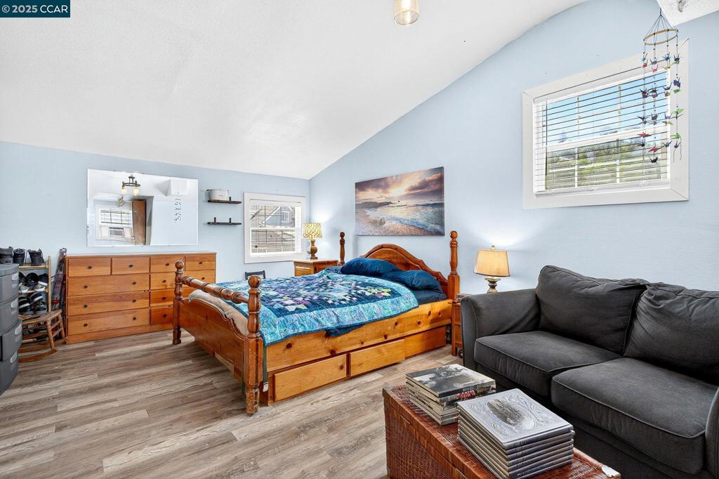 PINOLE VALLEY - Residential