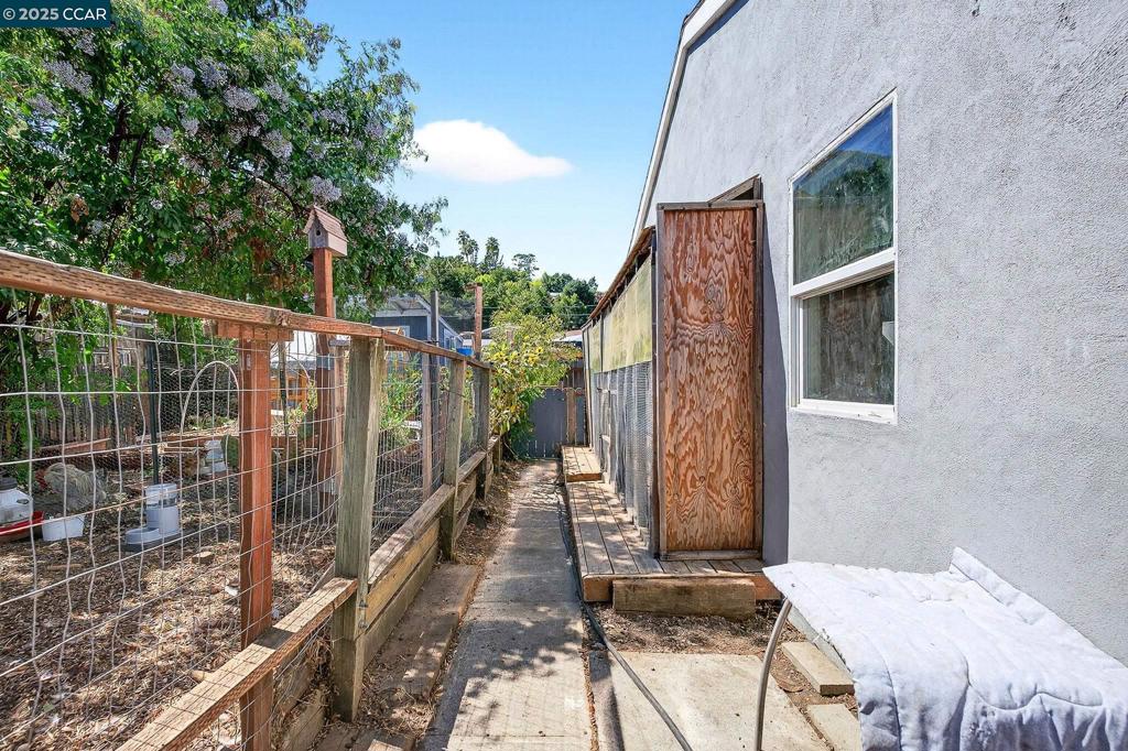 PINOLE VALLEY - Residential