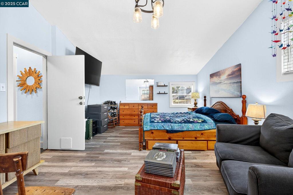 PINOLE VALLEY - Residential