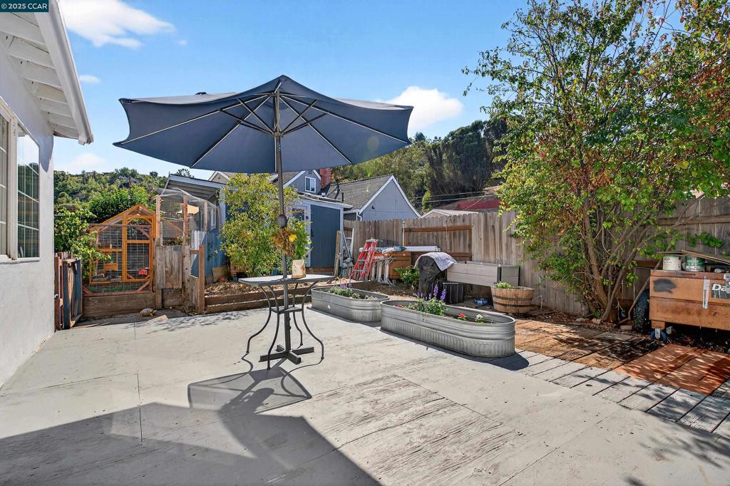 PINOLE VALLEY - Residential