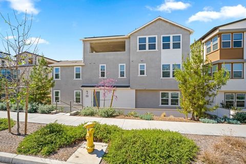 Photo of 430 Lobata, Irvine, CA 92618 (MLS # WS26054665)