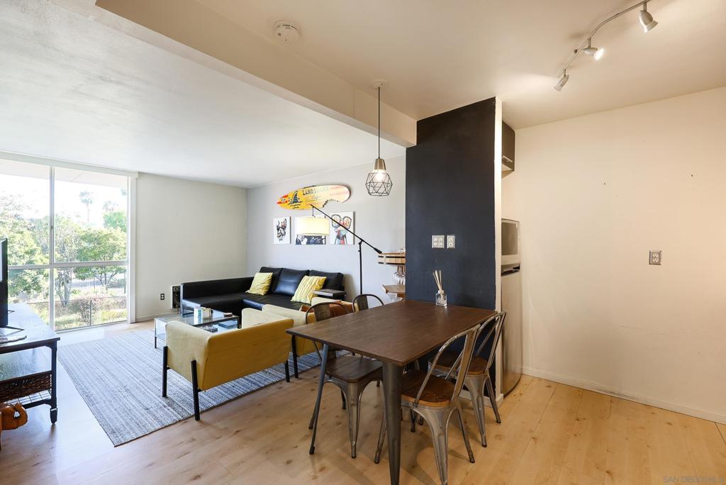 3050 Rue Dorleans 202