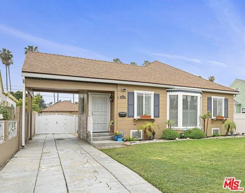 Photo of 4827 8th Avenue, Los Angeles, CA 90043 (MLS # 26832257)