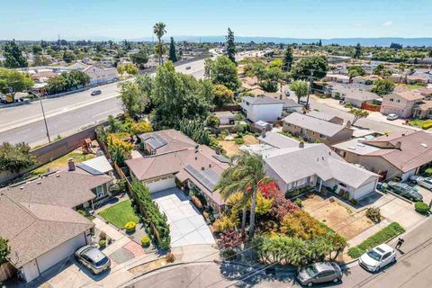 Photo of 512 Teasdale Pl Pl, Hayward, CA 94544 (MLS # 41122100)