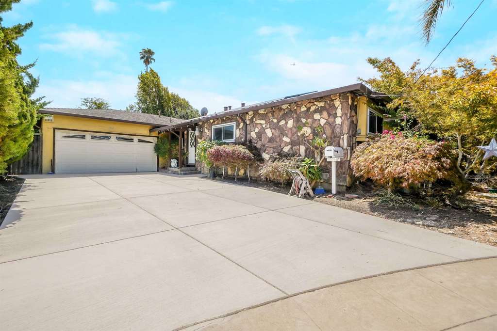 512 Teasdale Pl