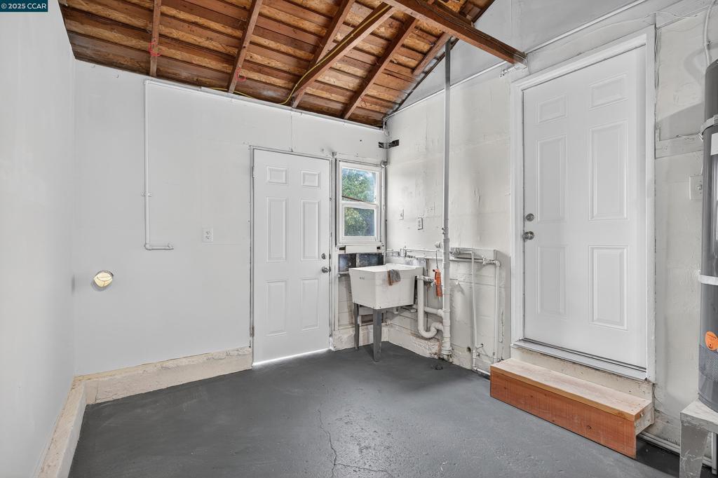 ROLLINGWOOD - Residential