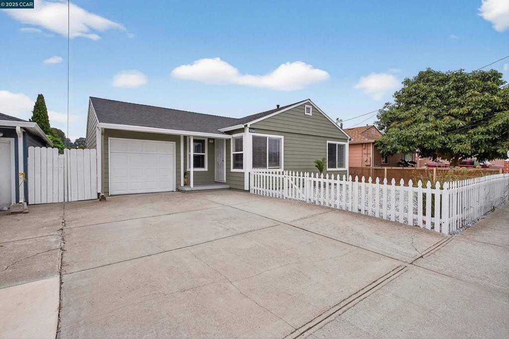 ROLLINGWOOD - Residential