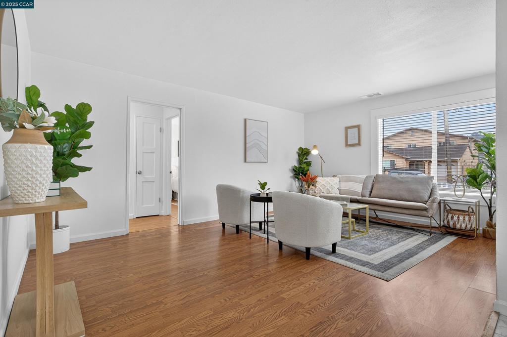 ROLLINGWOOD - Residential