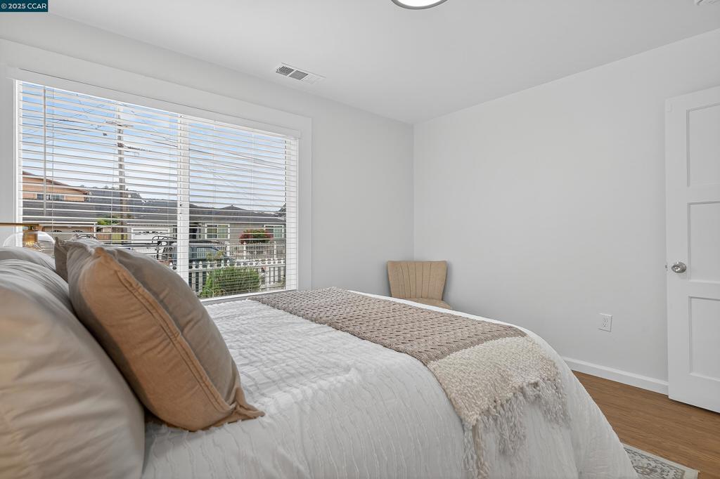ROLLINGWOOD - Residential