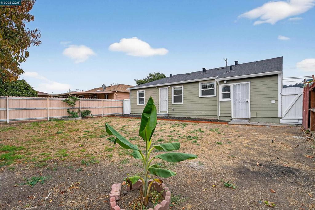 ROLLINGWOOD - Residential