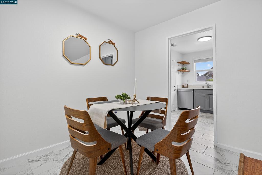 ROLLINGWOOD - Residential
