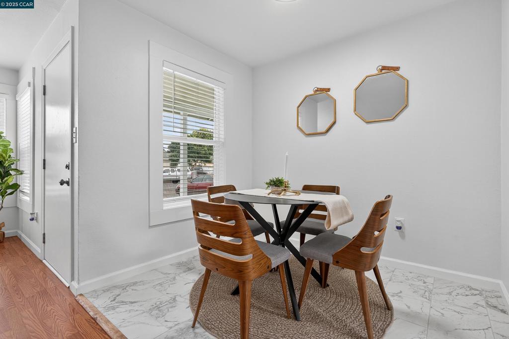 ROLLINGWOOD - Residential