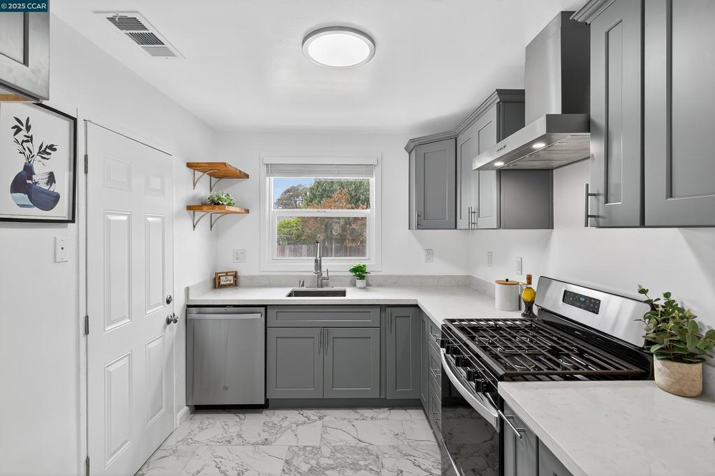 ROLLINGWOOD - Residential