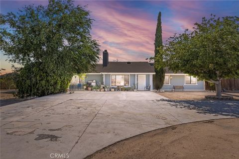 Photo of 11470 Hawthorne AVE, Hesperia, CA 92345 (MLS # CV26139015)