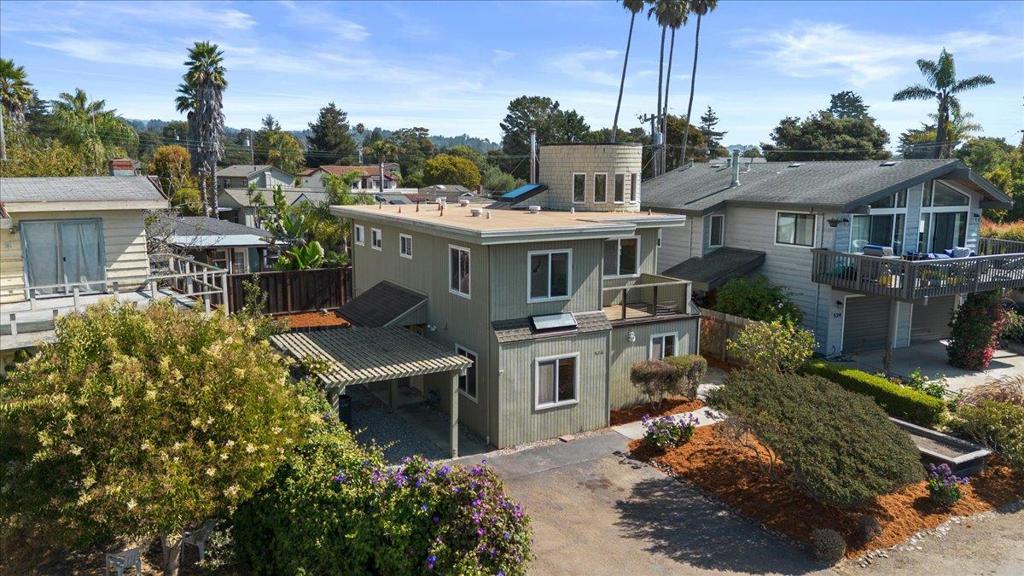 526 Middlefield Drive