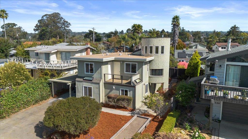 526 Middlefield Drive