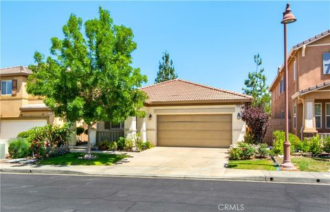 Photo of 543 Garden Avenue, Pomona, CA 91767 (MLS # OC25126310) Photo of 543 Garden Avenue, Pomona, CA 91767 (MLS # OC25126310)